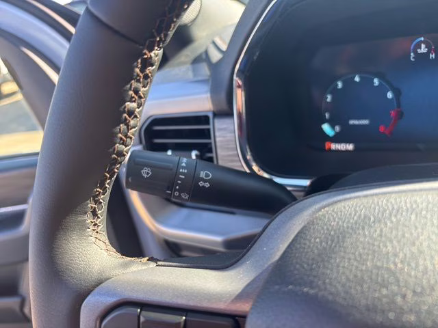 2026 Oxford White Ford F-150 Lariat 4X4 Truck