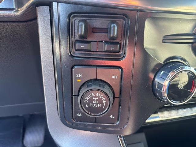 2026 Oxford White Ford F-150 Lariat 4X4 Truck