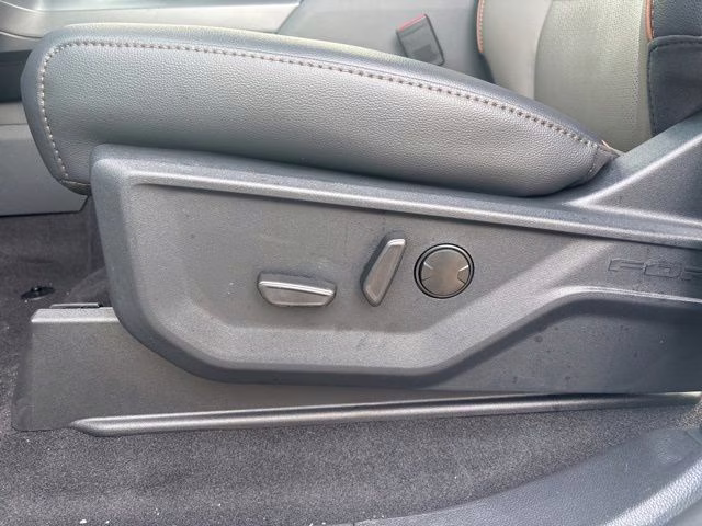 2026 Star White Metallic Tri-Coat Ford F-150 Lariat 4X4 Truck