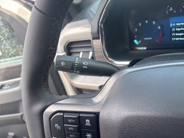 2026 Star White Metallic Tri-Coat Ford F-150 Lariat 4X4 Truck