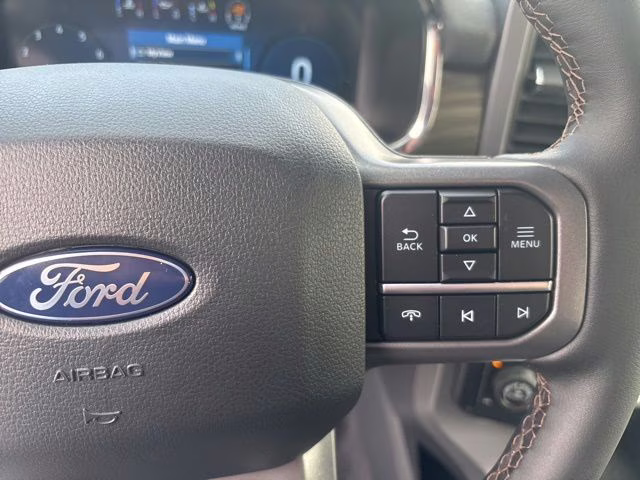 2026 Star White Metallic Tri-Coat Ford F-150 Lariat 4X4 Truck