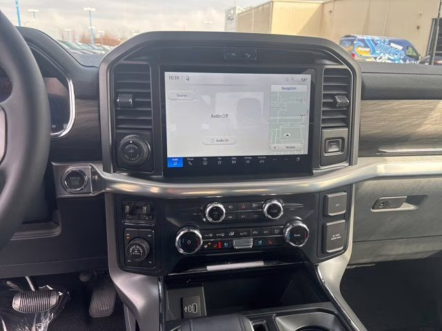 2026 Star White Metallic Tri-Coat Ford F-150 Lariat 4X4 Truck