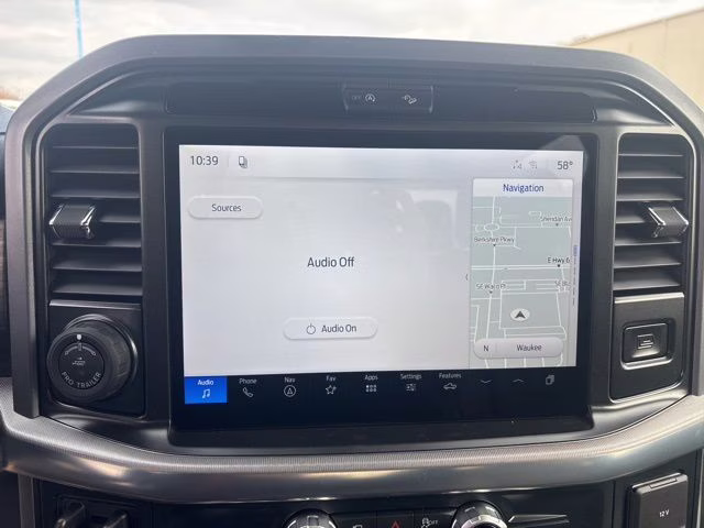 2026 Star White Metallic Tri-Coat Ford F-150 Lariat 4X4 Truck