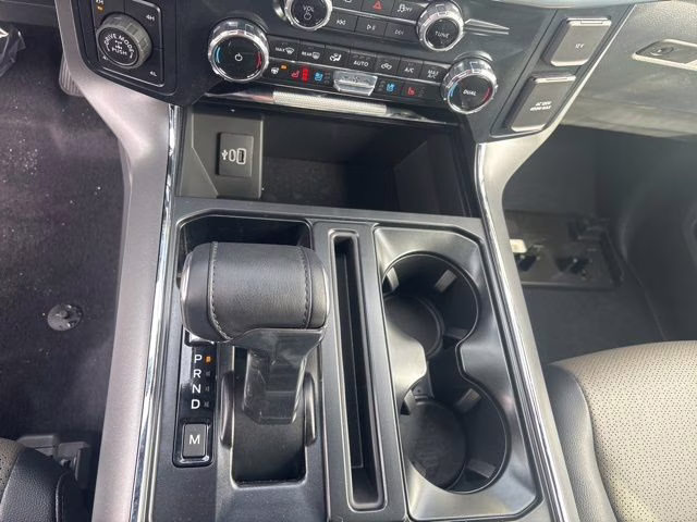 2026 Star White Metallic Tri-Coat Ford F-150 Lariat 4X4 Truck