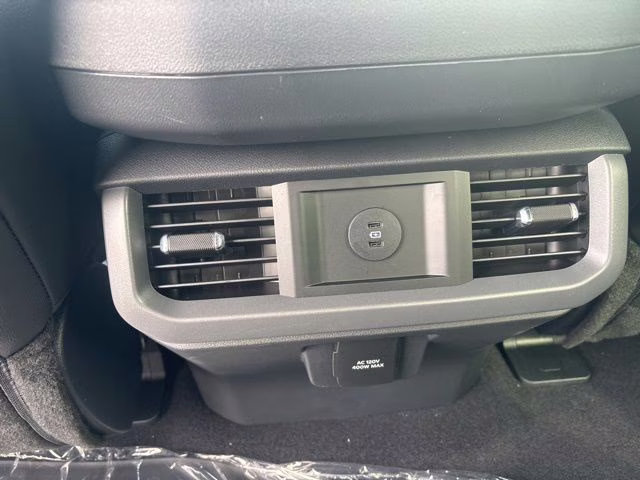 2026 Star White Metallic Tri-Coat Ford F-150 Lariat 4X4 Truck