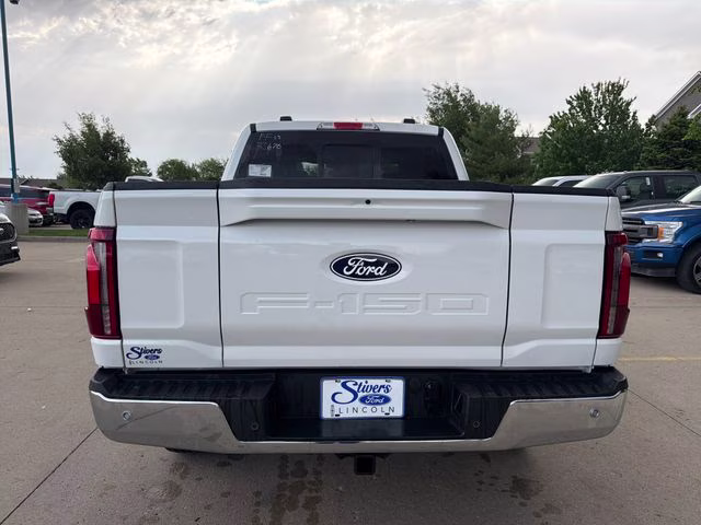 2026 Star White Metallic Tri-Coat Ford F-150 Lariat 4X4 Truck