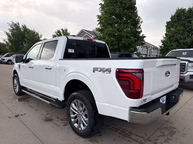 2026 Star White Metallic Tri-Coat Ford F-150 Lariat 4X4 Truck