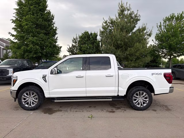 2026 Star White Metallic Tri-Coat Ford F-150 Lariat 4X4 Truck