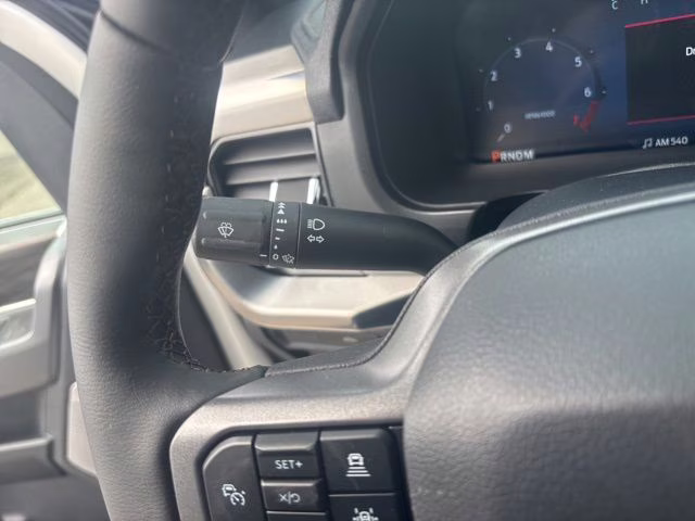 2026 Star White Metallic Tri-Coat Ford F-150 Lariat 4X4 Truck