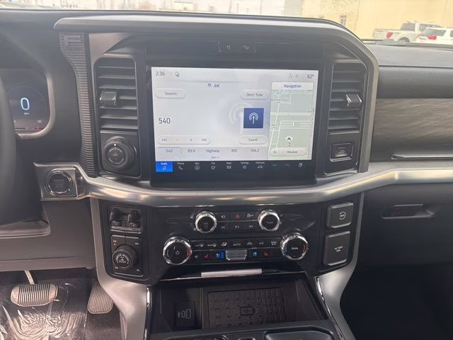 2026 Star White Metallic Tri-Coat Ford F-150 Lariat 4X4 Truck