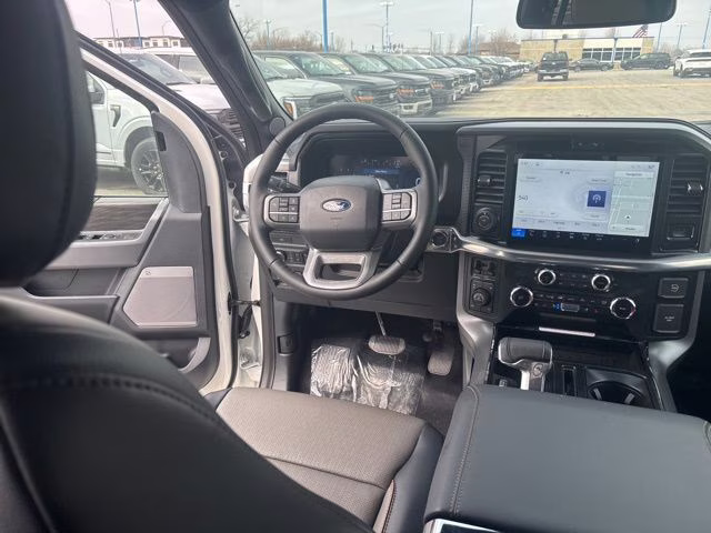 2026 Star White Metallic Tri-Coat Ford F-150 Lariat 4X4 Truck