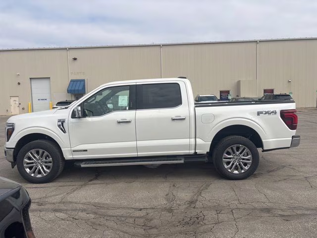 2026 Star White Metallic Tri-Coat Ford F-150 Lariat 4X4 Truck