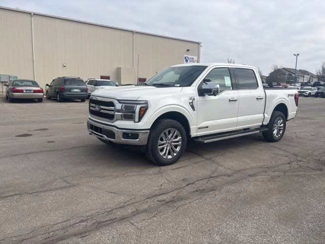 2026 Star White Metallic Tri-Coat Ford F-150 Lariat 4X4 Truck