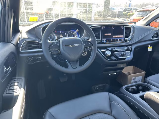 2026 Diamond Black Crystal Pearlcoat Chrysler Pacifica Select FWD Van