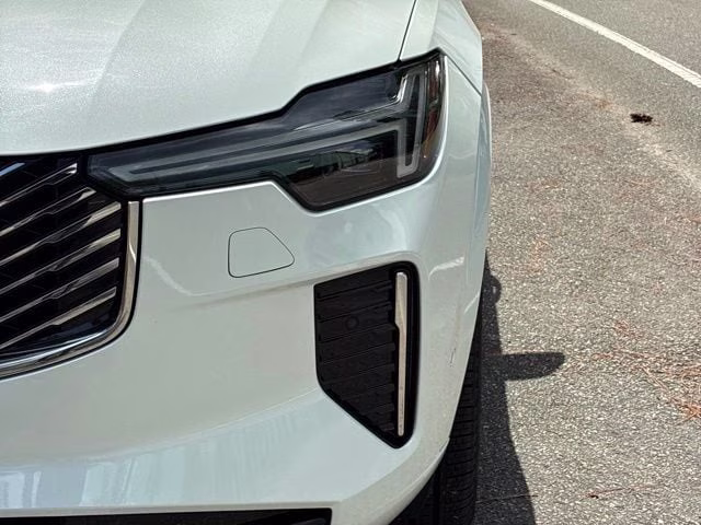 2026 Crystal White Volvo XC90 B6 Ultra 7-Seater AWD SUV