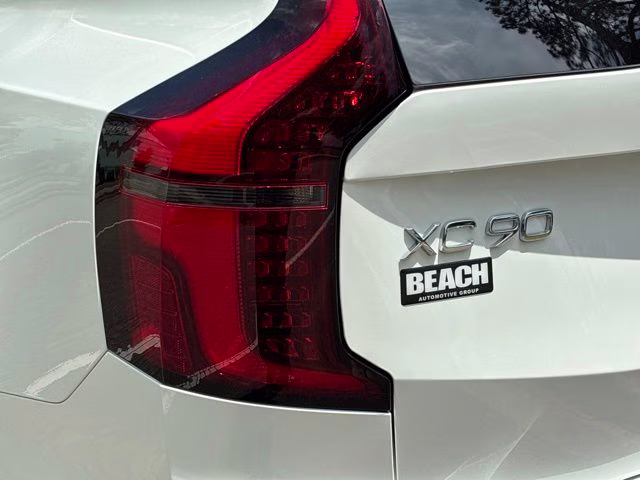 2026 Crystal White Volvo XC90 B6 Ultra 7-Seater AWD SUV