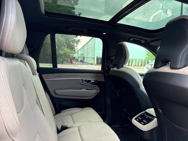 2026 Crystal White Volvo XC90 B6 Ultra 7-Seater AWD SUV