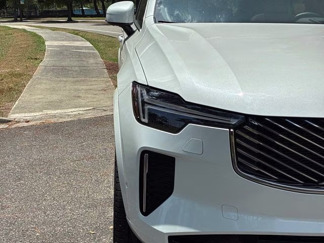 2026 Crystal White Volvo XC90 B6 Ultra 7-Seater AWD SUV
