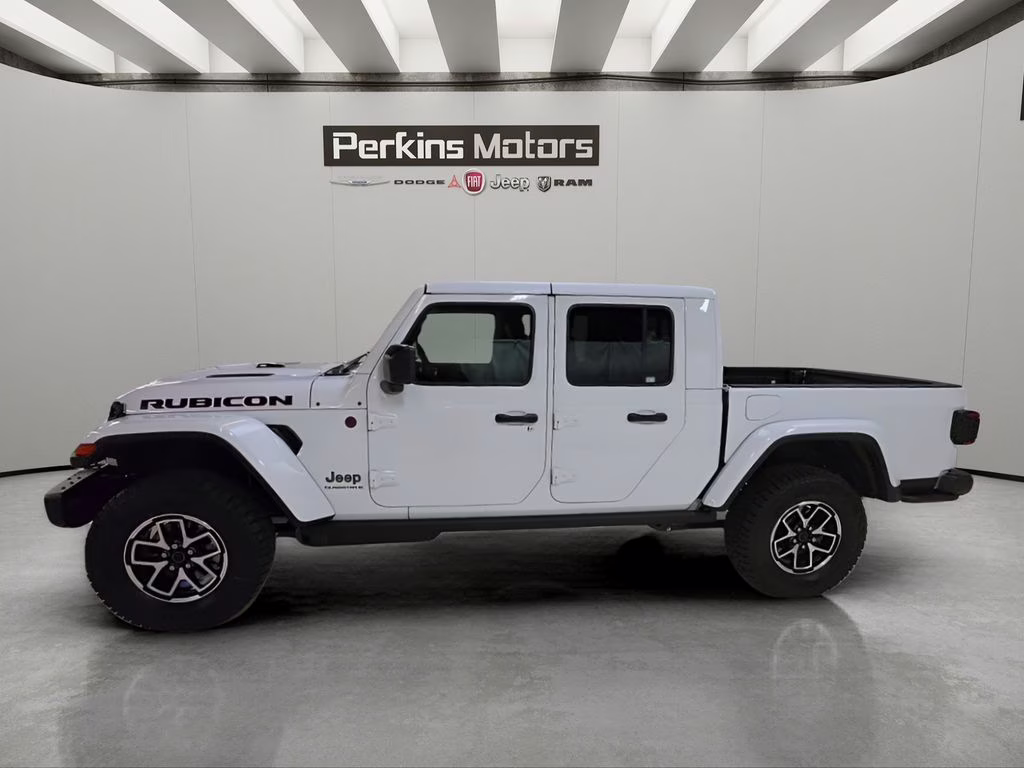 2026 Bright White Clearcoat Jeep Gladiator Rubicon 4X4 Truck