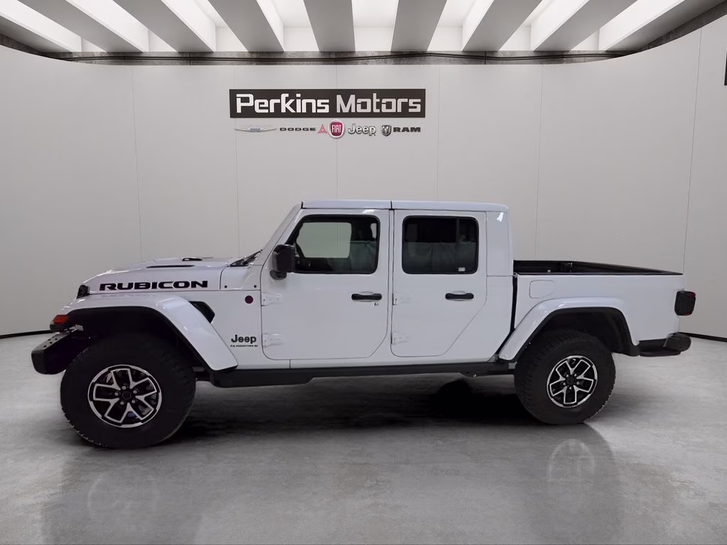 2026 Bright White Clearcoat Jeep Gladiator Rubicon X 4X4 Truck