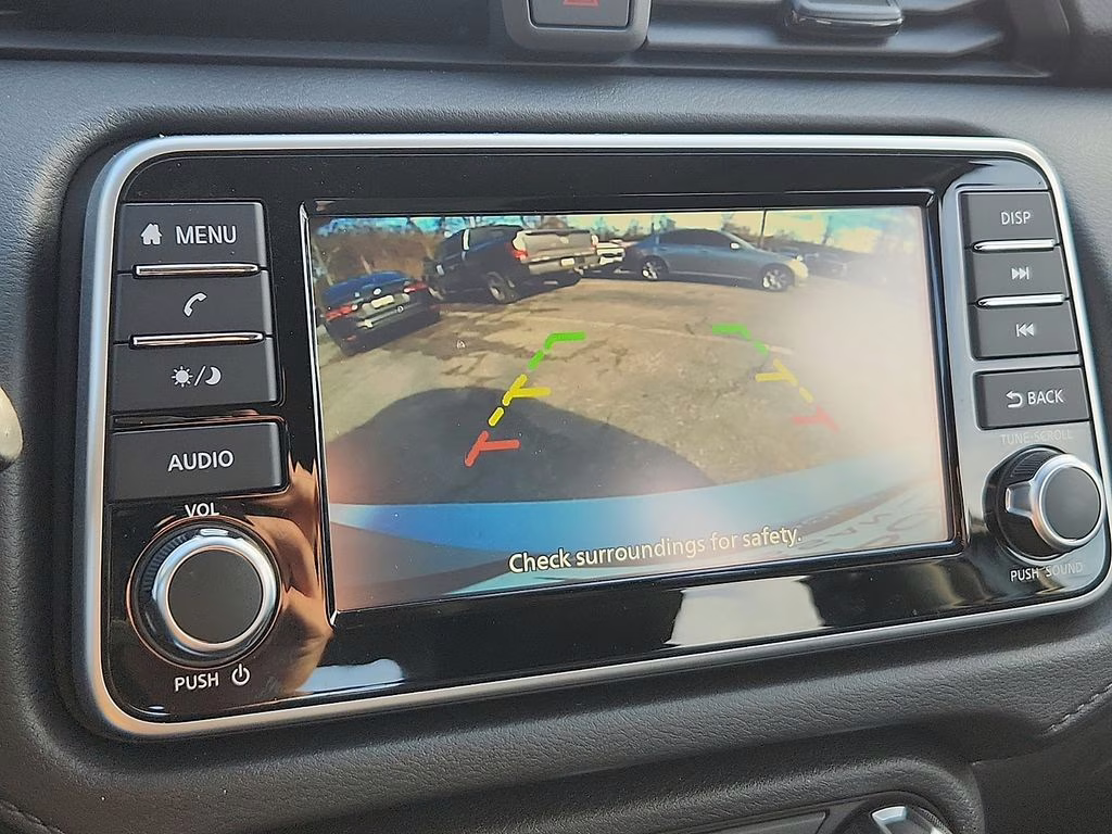 2025 Brilliant Silver Metallic Nissan Versa 1.6 S FWD Sedan