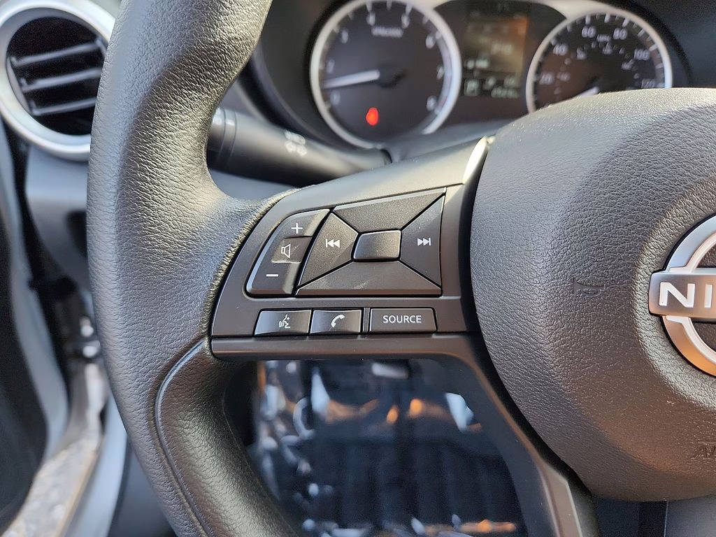 2025 Brilliant Silver Metallic Nissan Versa 1.6 S FWD Sedan