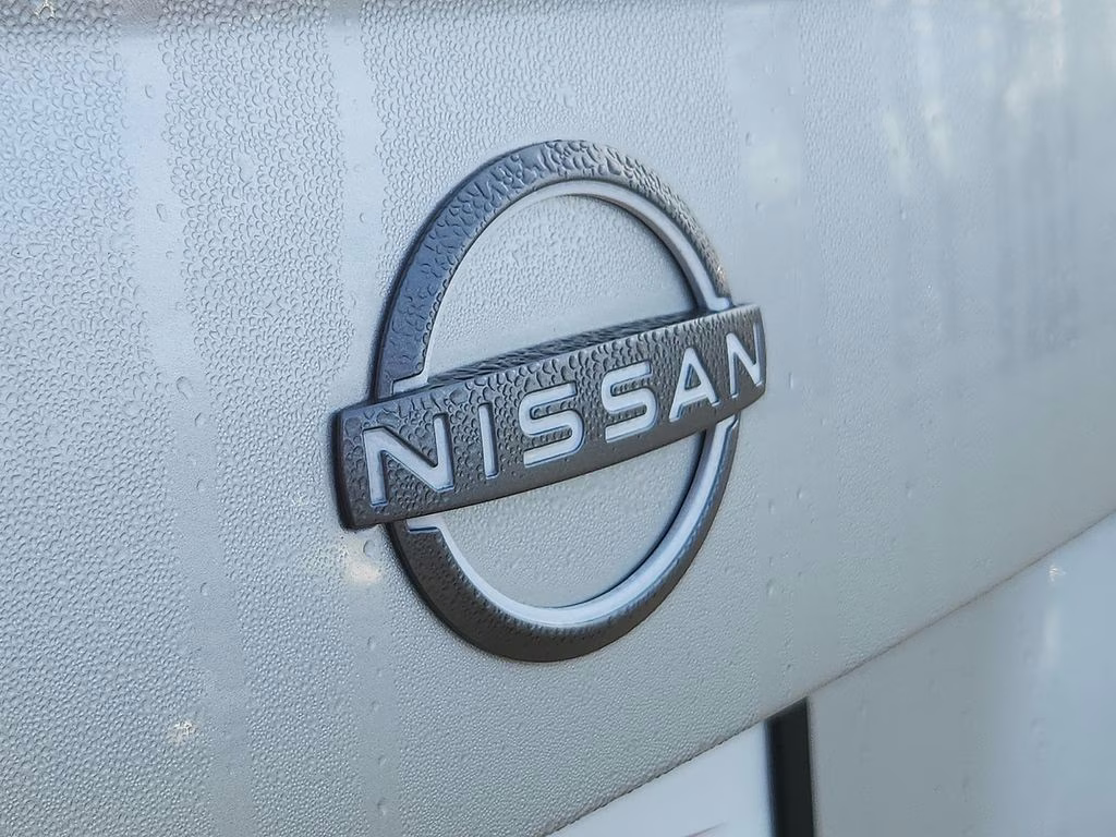 2025 Brilliant Silver Metallic Nissan Versa 1.6 S FWD Sedan