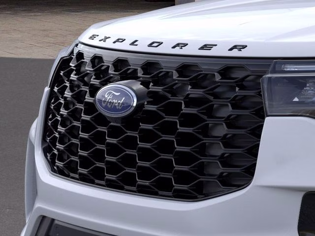 2026 Space White Metallic Ford Explorer ST-Line 4X4 SUV