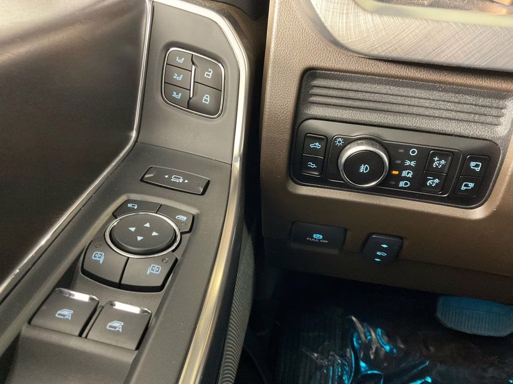 2026 Black Metallic Ford Super Duty F-350 SRW King Ranch 4X4 Truck