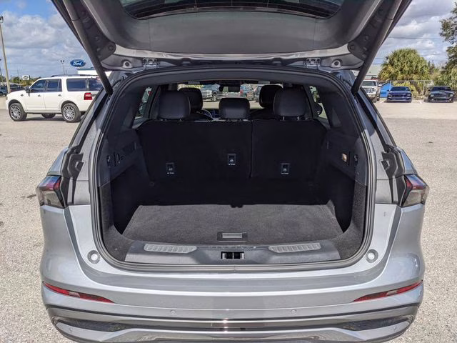 2025 Gray Metallic Lincoln Nautilus Reserve AWD SUV