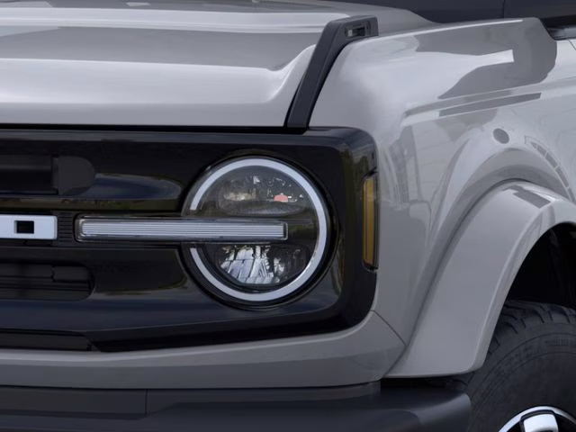 2026 Avalanche Gray Ford Bronco Outer Banks 4X4 SUV
