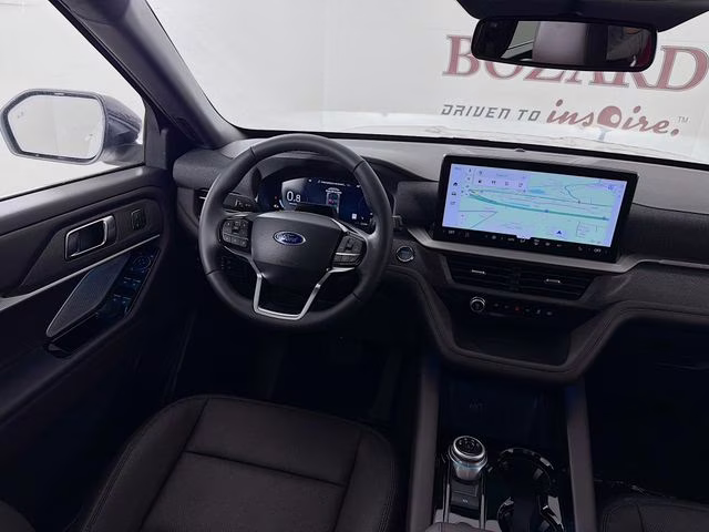 2026 Star White Metallic Tri-Coat Ford Explorer Platinum RWD SUV