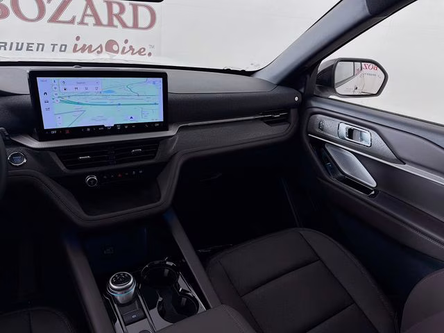 2026 Star White Metallic Tri-Coat Ford Explorer Platinum RWD SUV