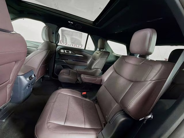 2026 Star White Metallic Tri-Coat Ford Explorer Platinum RWD SUV