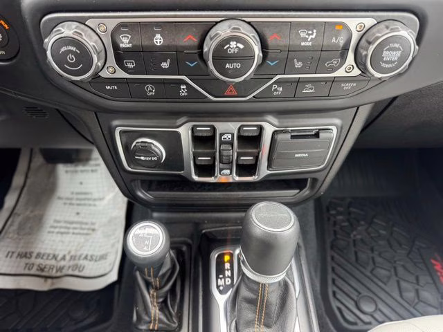 2022 Black Clearcoat Jeep Gladiator High Altitude 4X4 Truck