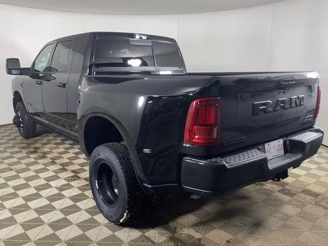 2026 Diamond Black Crystal Pearlcoat Ram 3500 Laramie Night Edition 4X4 Truck