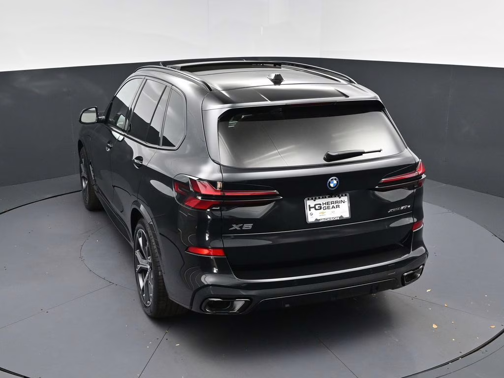 2026 Black Sapphire Metallic BMW X5 xDrive50e AWD SUV