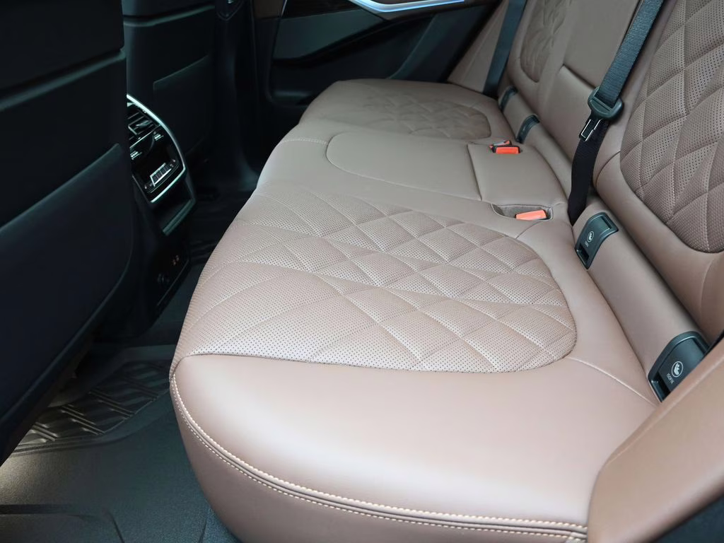 2026 Skyscraper Grey Metallic BMW X5 xDrive50e AWD SUV
