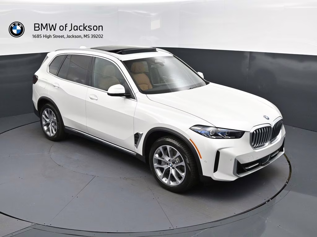 2026 Mineral White Metallic BMW X5 xDrive50e AWD SUV