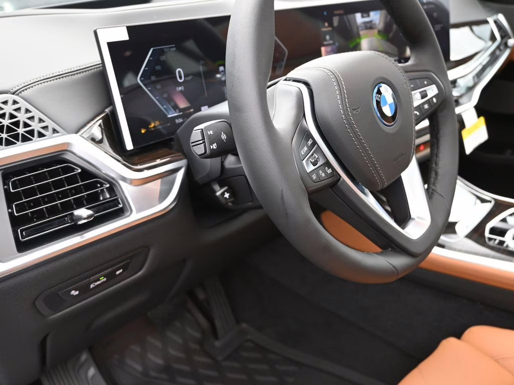2026 Mineral White Metallic BMW X5 xDrive50e AWD SUV