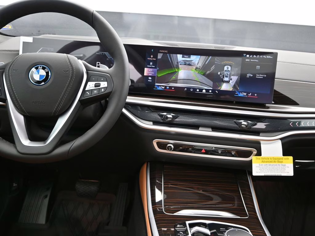 2026 Mineral White Metallic BMW X5 xDrive50e AWD SUV