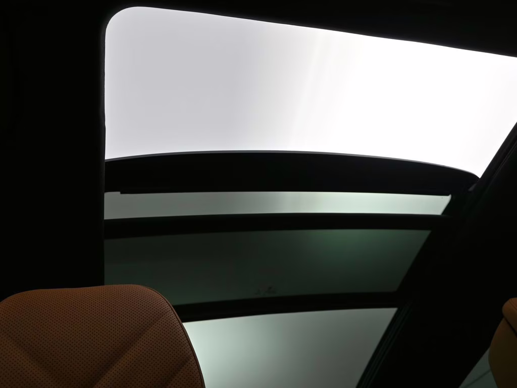 2026 Mineral White Metallic BMW X5 xDrive50e AWD SUV