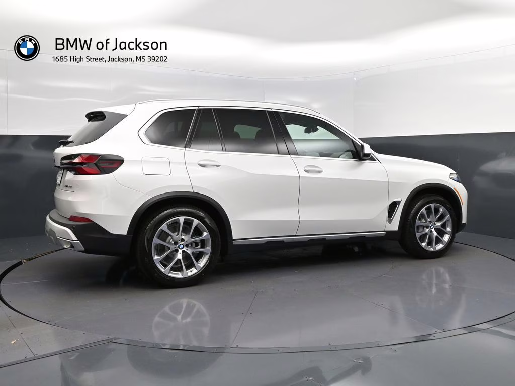2026 Mineral White Metallic BMW X5 xDrive50e AWD SUV