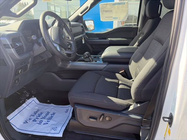 2026 Oxford White Ford F-150 XLT 4X4 Truck