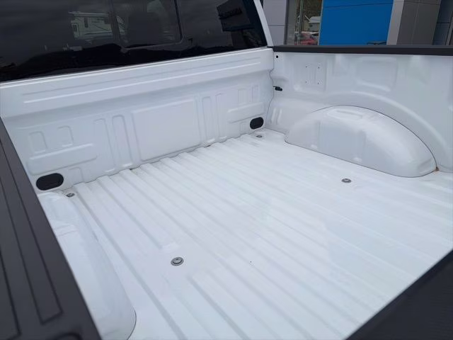 2026 Oxford White Ford F-150 XLT 4X4 Truck