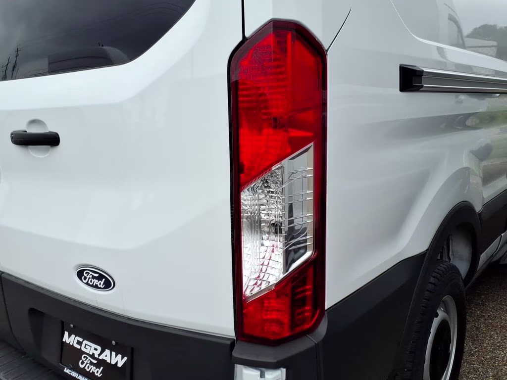 2026 Oxford White Ford Transit Van Base RWD Van