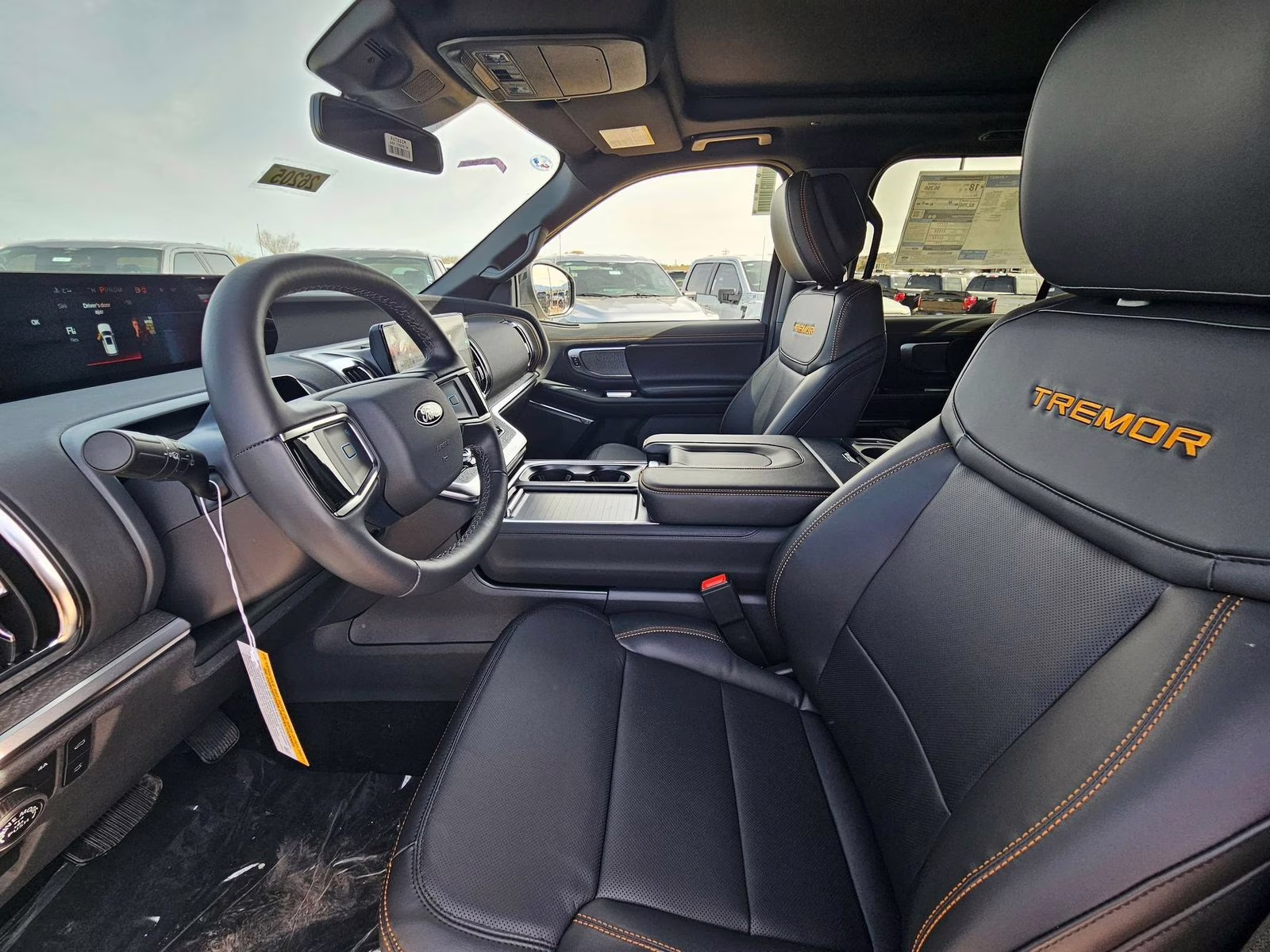 2026 White Metallic Ford Expedition Tremor 4X4 SUV