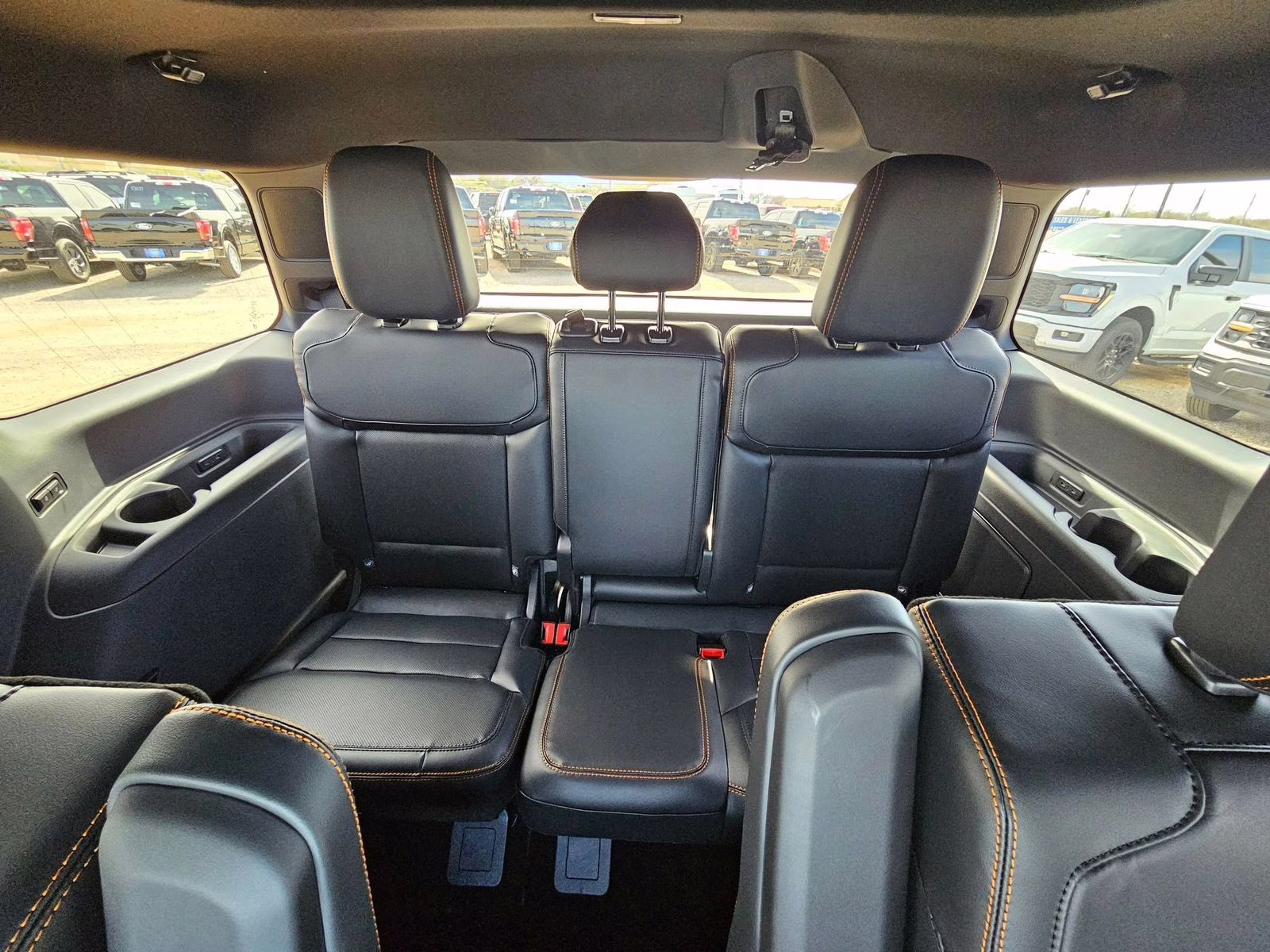 2026 White Metallic Ford Expedition Tremor 4X4 SUV