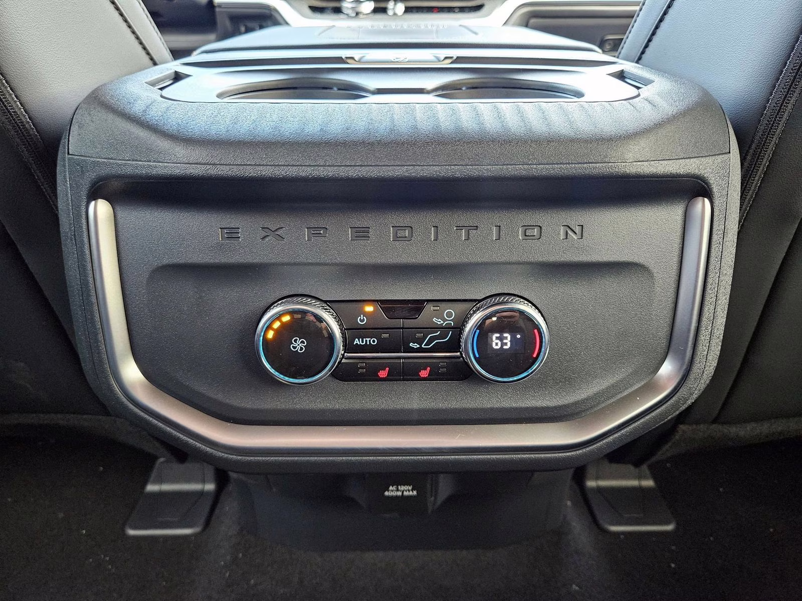 2026 White Metallic Ford Expedition Tremor 4X4 SUV