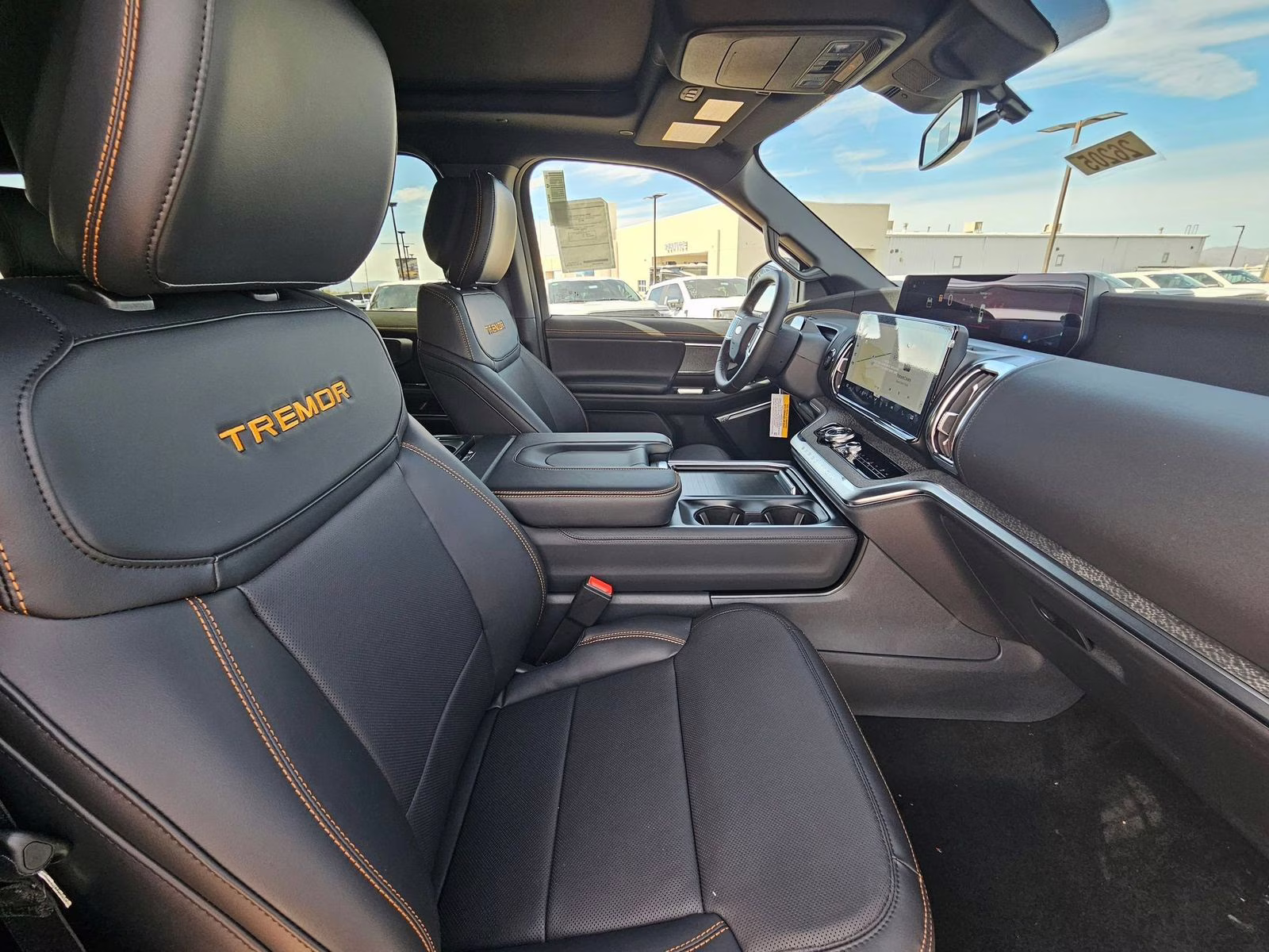 2026 White Metallic Ford Expedition Tremor 4X4 SUV